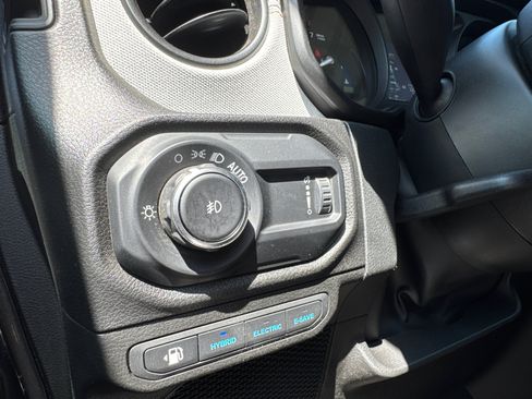 Used 2025 Jeep Wrangler Unlimited Sport S 4xe AWD/4WD image 34