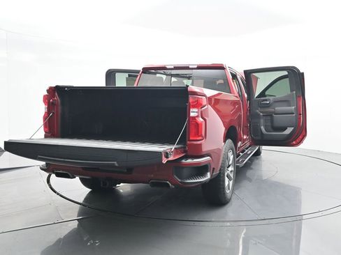 Used 2020 Chevrolet Silverado 1500 RST image 38