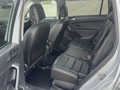 Used 2018 Volkswagen Tiguan SEL Premium AWD/4WD image 23
