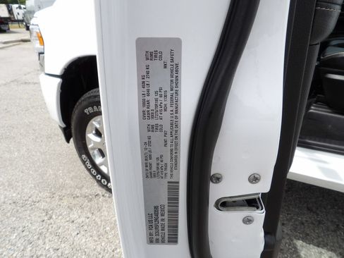 Used 2024 RAM 2500 Laramie w/ Safety Group AWD/4WD image 62