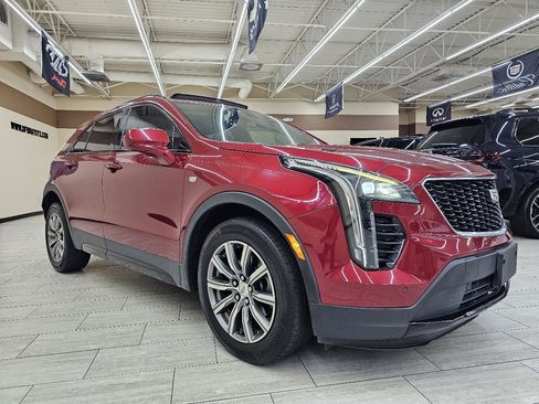 Used 2019 Cadillac XT4 Sport w/ Cold Weather Package FWD image 4