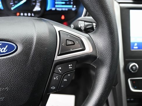 Used 2020 Ford Fusion SE image 19