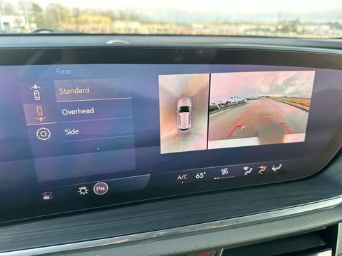 Used 2025 Buick Envision Preferred image 17