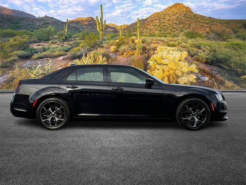 Used 2022 Chrysler 300 S image 3