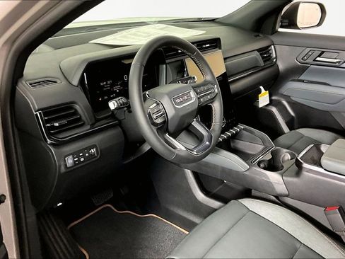 New 2026 GMC Terrain AT4 w/ Convenience Package III AWD/4WD image 8
