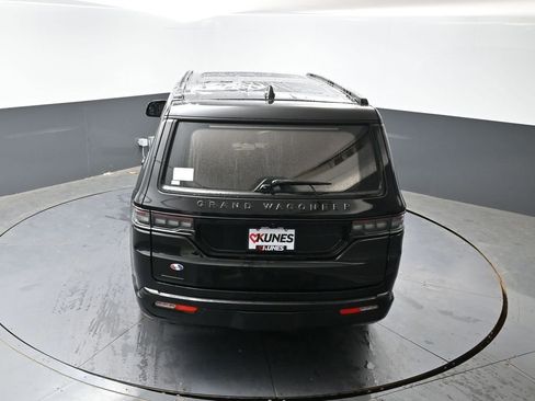 Used 2023 Jeep Grand Wagoneer Series II AWD/4WD image 21