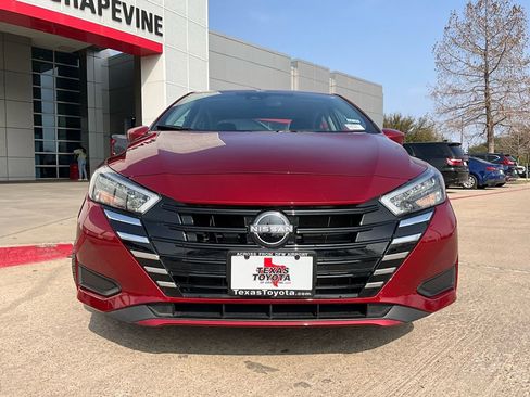 Used 2025 Nissan Versa SV w/ Trunk Package image 3