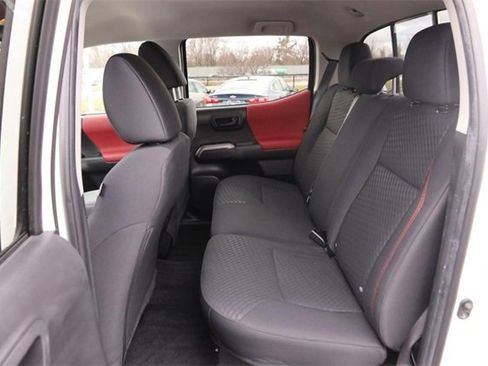 Used 2023 Toyota Tacoma SR5 image 9