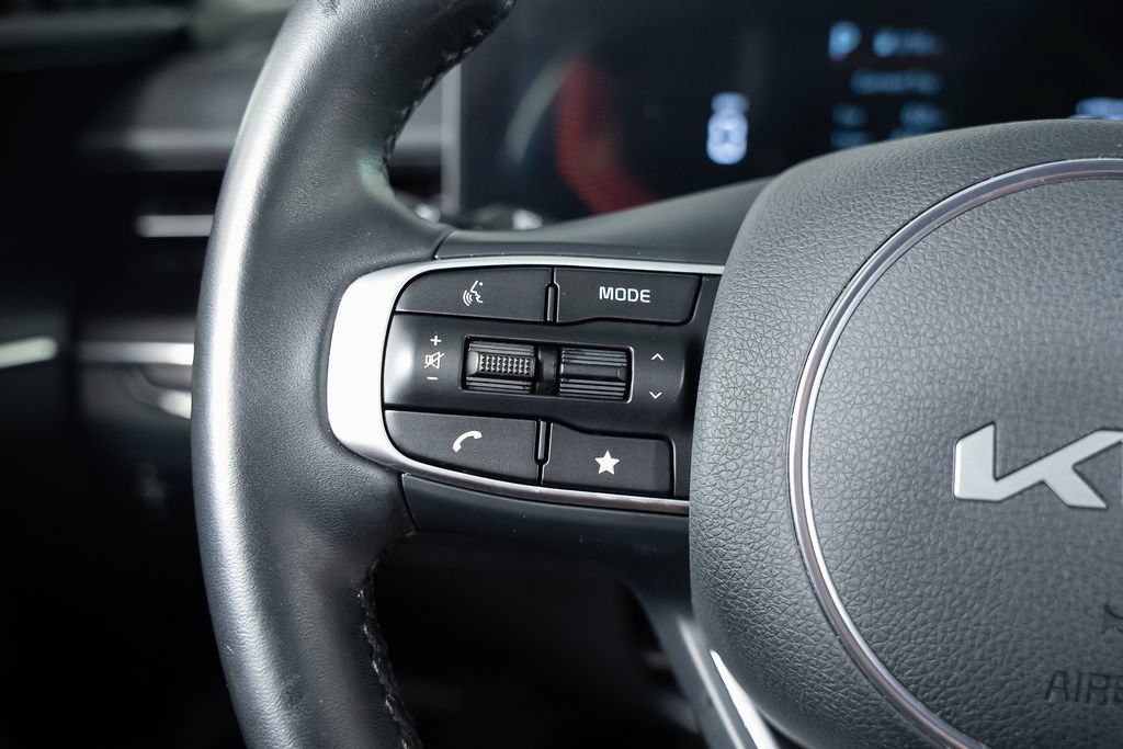 Used 2025 Kia K5 GT-Line w/ GT-Line Premium Package FWD image 27