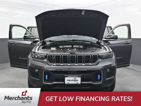Used 2023 Jeep Grand Cherokee Overland AWD/4WD image 44