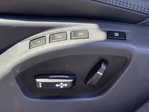 Used 2013 Volvo S60 T5 FWD image 9