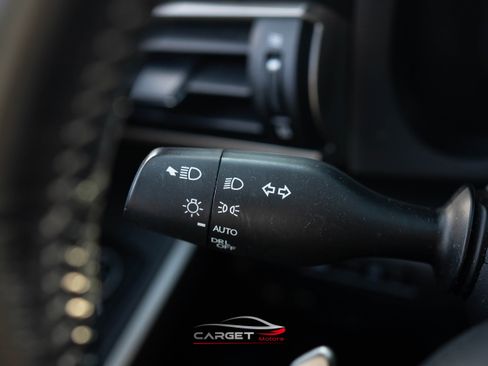 Used 2020 Lexus IS 300 F Sport w/ F Sport Package image 29