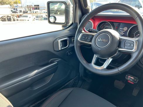 Used 2019 Jeep Wrangler Unlimited Rubicon image 13