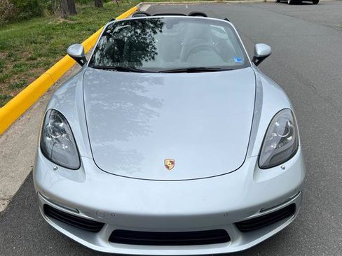 Used 2018 Porsche 718 Boxster RWD image 80