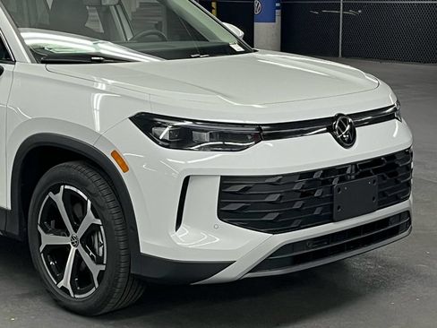 New 2026 Volkswagen Tiguan SE AWD/4WD image 41