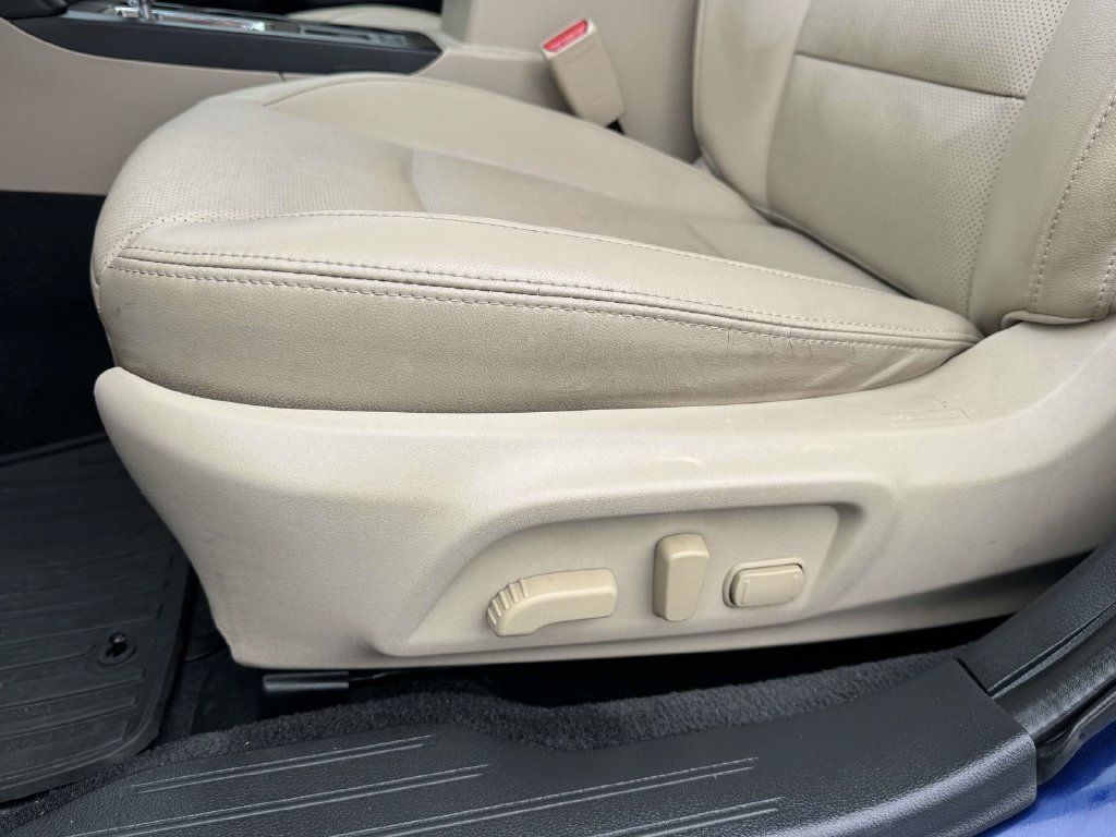 Used 2017 Subaru Outback 2.5i Limited AWD/4WD image 17