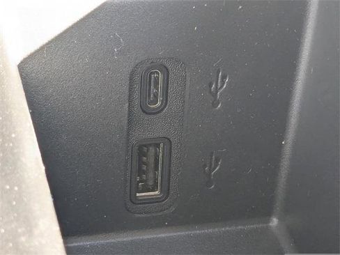 New 2025 GMC Acadia AT4 image 22