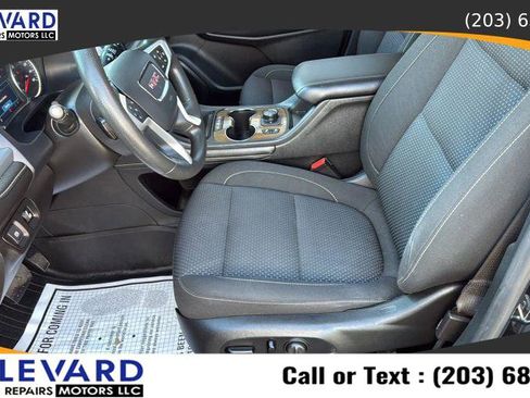 Used 2021 GMC Acadia SLE w/ Driver Convenience Package image 26