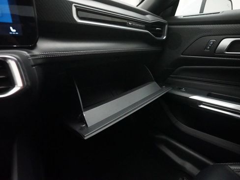 Used 2025 Ford Mustang Premium RWD image 29