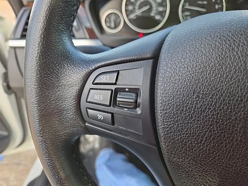 Used 2015 BMW 320i Sedan image 20