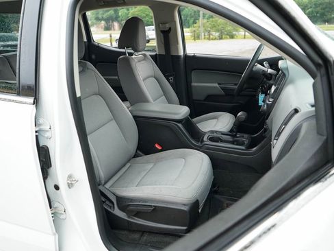 Used 2018 Chevrolet Colorado W/T w/ WT Convenience Package AWD/4WD image 13