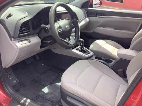 Used 2020 Hyundai Elantra SEL FWD image 12