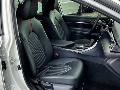 Used 2022 Toyota Camry TRD image 8