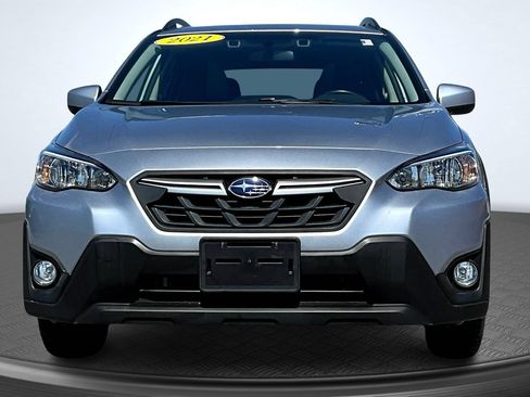 Used 2021 Subaru Crosstrek 2.0i Premium w/ Moonroof Package AWD/4WD image 2