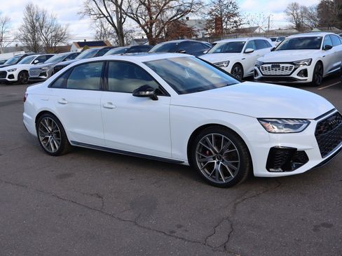 Used 2024 Audi S4 Premium Plus w/ Premium Plus Package image 3