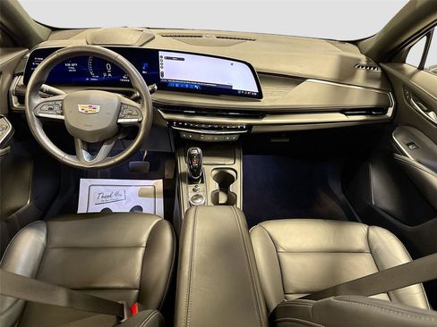 Used 2025 Cadillac XT4 Premium Luxury w/ Technology Package FWD image 23