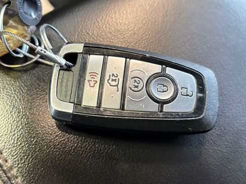 Used 2024 Ford Explorer Limited image 21