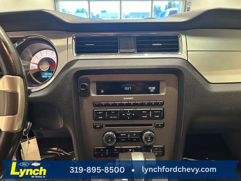 Used 2011 Ford Mustang Premium w/ 201A Rapid Spec Order Code RWD image 9