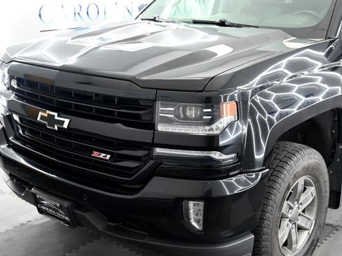 Used 2017 Chevrolet Silverado 1500 LTZ Z71 w/ LTZ Plus Package image 7