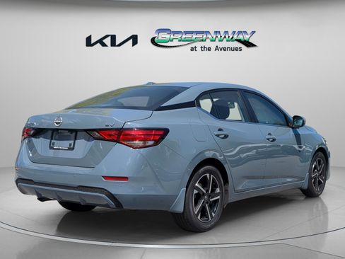 Used 2024 Nissan Sentra SV image 6
