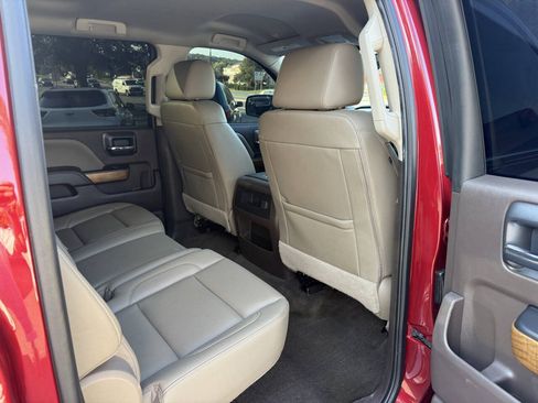 Used 2018 Chevrolet Silverado 1500 LTZ AWD/4WD image 15