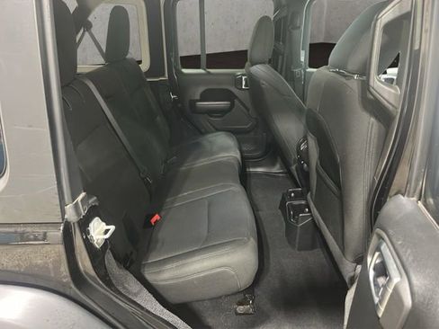 Used 2020 Jeep Wrangler Unlimited Sport S image 21