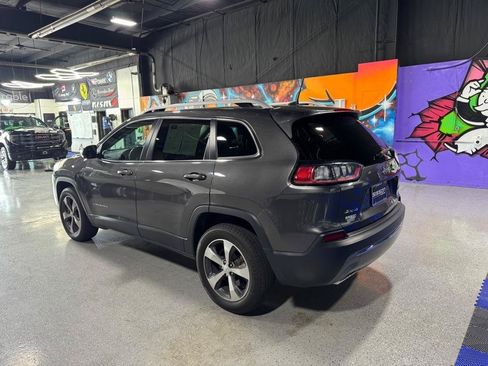 Used 2019 Jeep Cherokee Limited AWD/4WD image 26