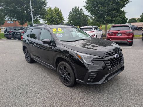 Certified 2025 Subaru Ascent Onyx Edition AWD/4WD image 4