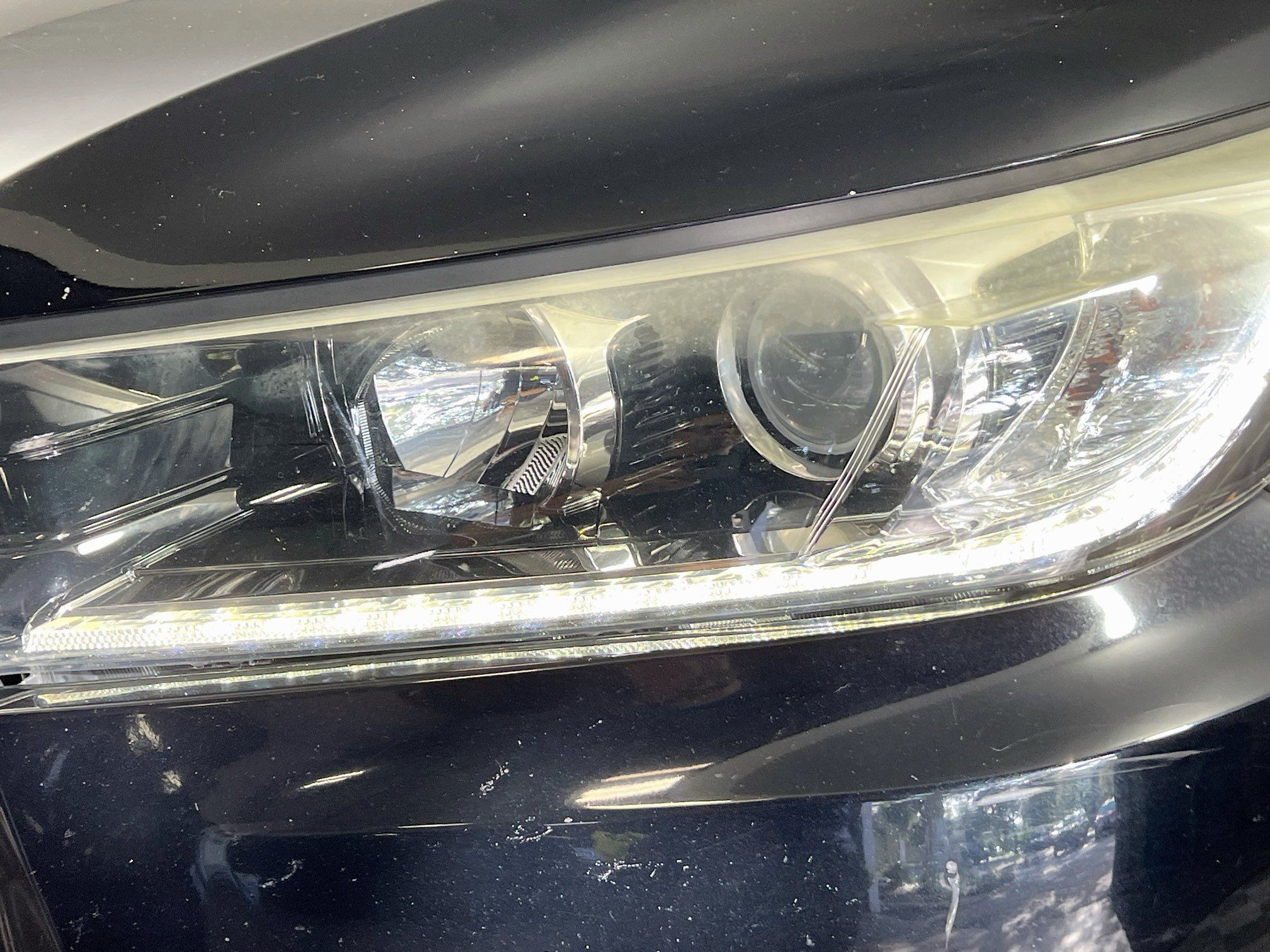 Used 2018 Toyota Highlander SE w/ Carpet Mat Package (TMS) AWD/4WD image 12