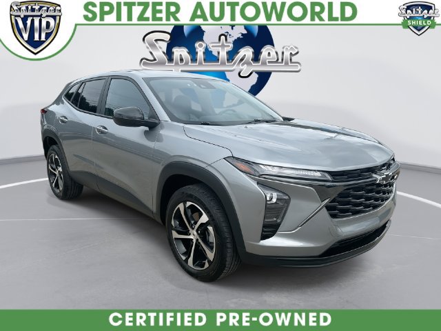 Used 2024 Chevrolet Trax RS FWD image 1