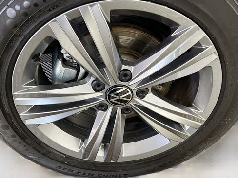 Used 2024 Volkswagen Jetta SE FWD image 14
