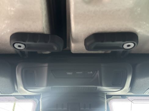 Used 2025 Jeep Wrangler Sport S image 26