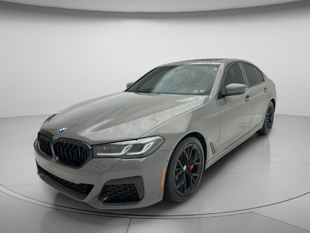 Used 2022 BMW 530i xDrive w/ M Sport Package AWD/4WD image 3