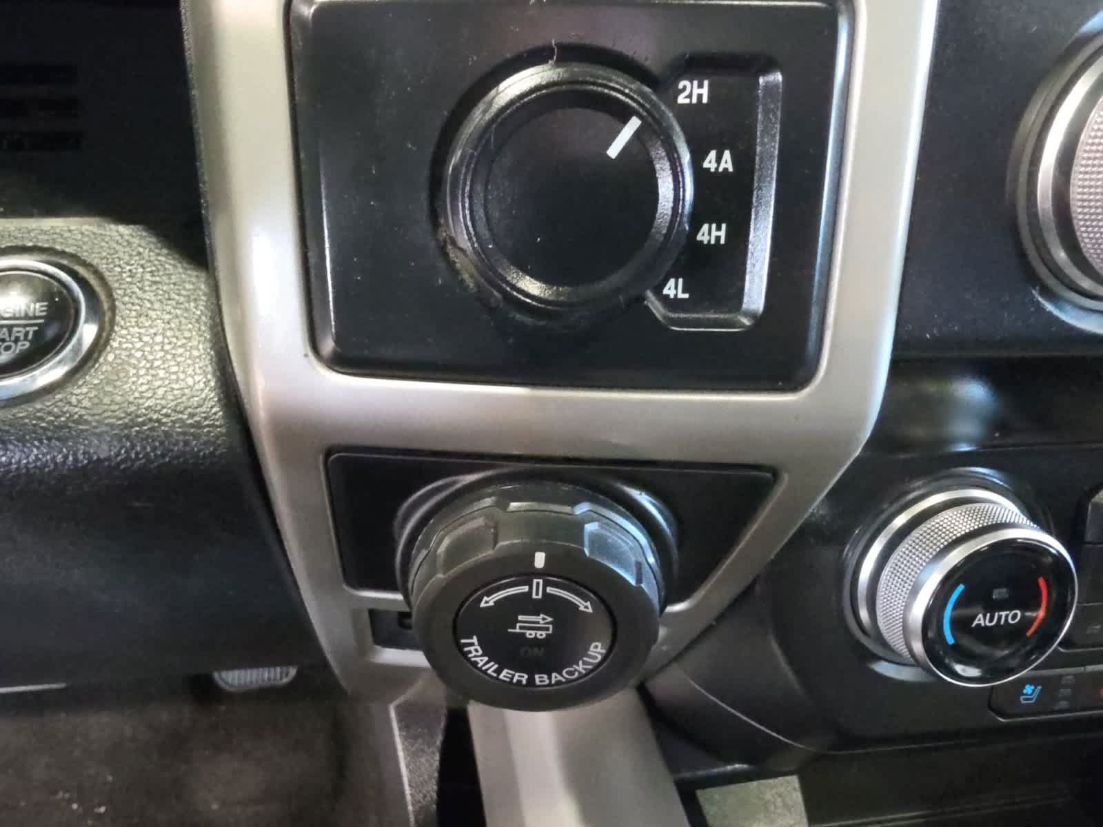 Used 2019 Ford F150 Lariat w/ Equipment Group 502A Luxury AWD/4WD image 28