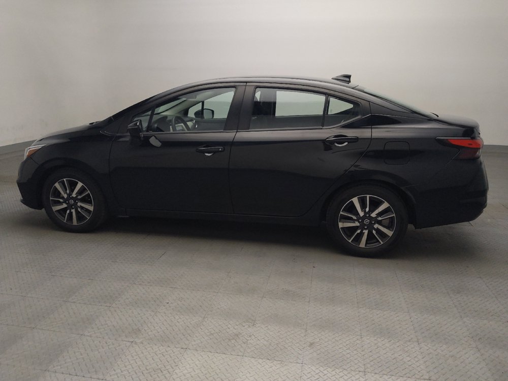 Used 2021 Nissan Versa SV FWD image 3