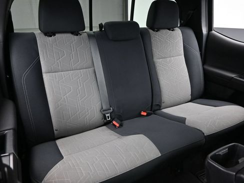 Used 2021 Toyota Tacoma 4x4 Double Cab image 24