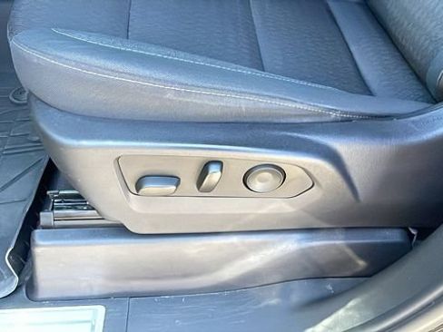 Used 2023 Chevrolet Silverado 1500 LT RWD image 25