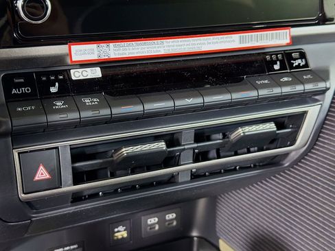 New 2026 Toyota Camry Hybrid AWD/4WD image 16