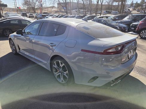 Used 2019 Kia Stinger GT2 image 5