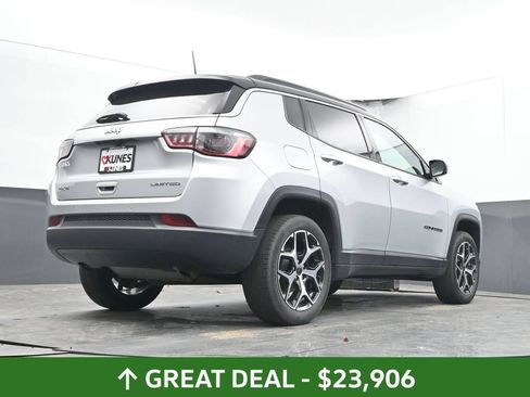 Used 2025 Jeep Compass Limited AWD/4WD image 47
